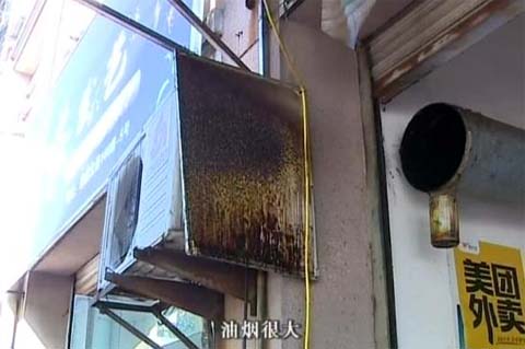 餐飲<a href=http://m.cq-sc.com/ target=_blank class=infotextkey>油煙凈化器</a>達(dá)不到效果的原因