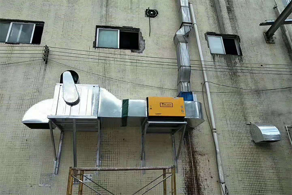 小飯店安裝一臺油煙凈化器需要多少錢 小飯店安裝一臺油煙凈化器需要多少錢